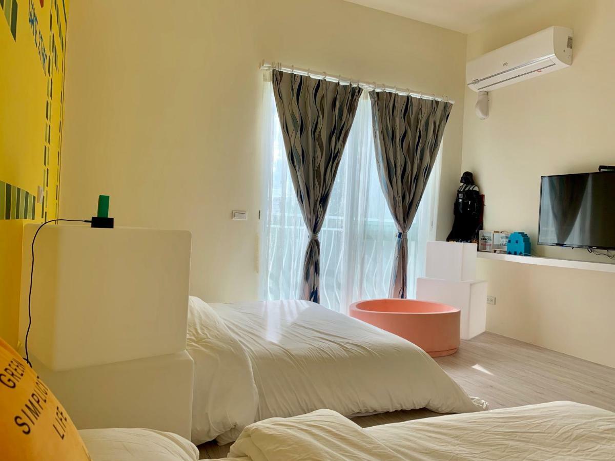 Burano Yellow Villa Heng-ch'un Exteriör bild